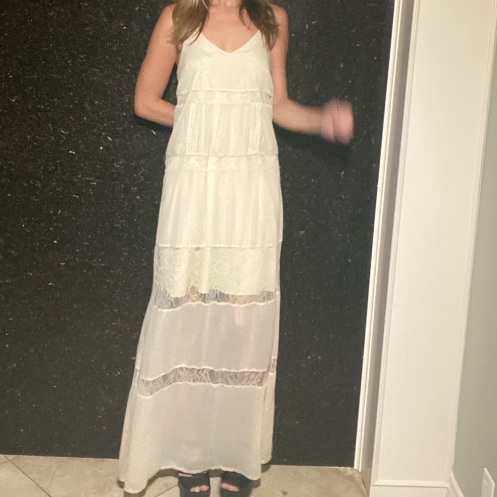 ASTR the label cream/beige maxi dress